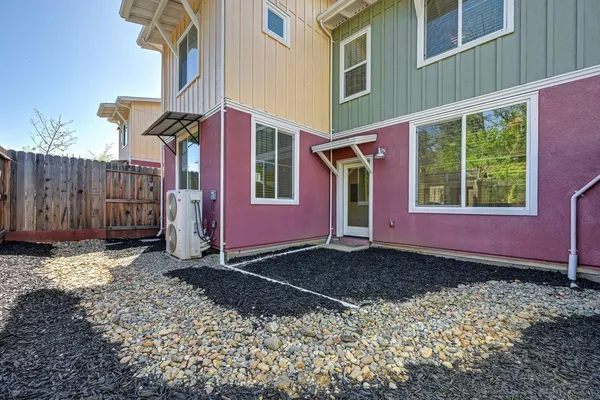$675,000 | 4025 New York Avenue, Unit 525, Fair Oaks, CA 95628