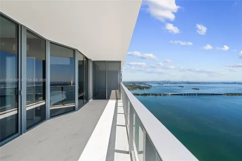 $1,950,000 | 700 Northeast 24th Street, Unit 5206, Miami, FL 33137
