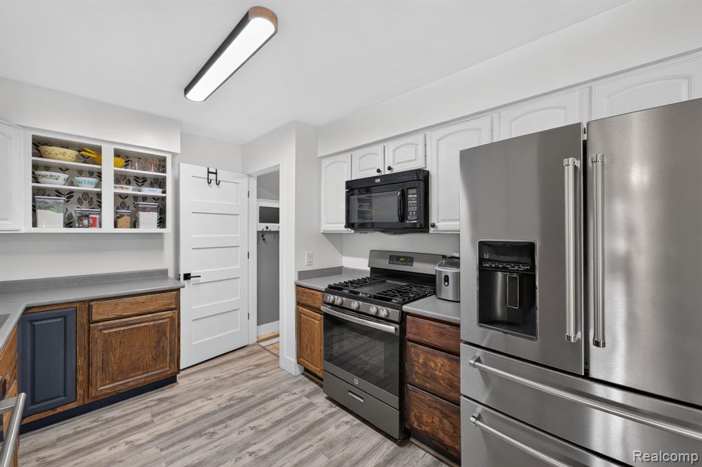 5355 North Seymour Road Flushing, MI 48433 - Photo 11 of 46 Gallery Image 11