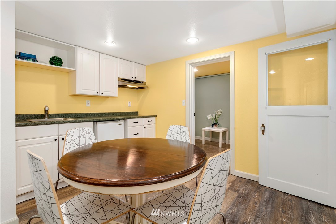 923 Cedar Street Edmonds, WA 98020 - Photo 21 of 25 Gallery Image 21