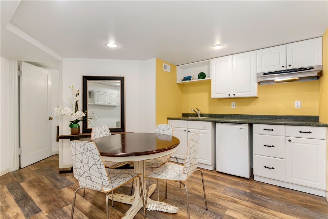 923 Cedar Street Edmonds, WA 98020 - Photo 22 of 25 Gallery Image 22