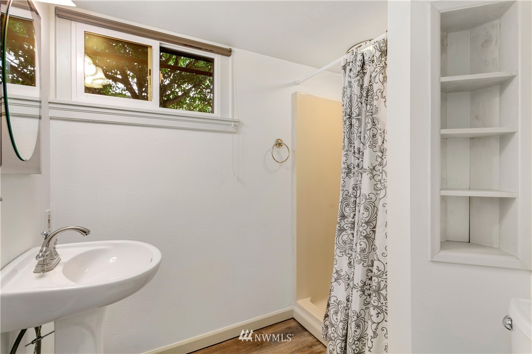 923 Cedar Street Edmonds, WA 98020 - Photo 23 of 25 Gallery Image 23