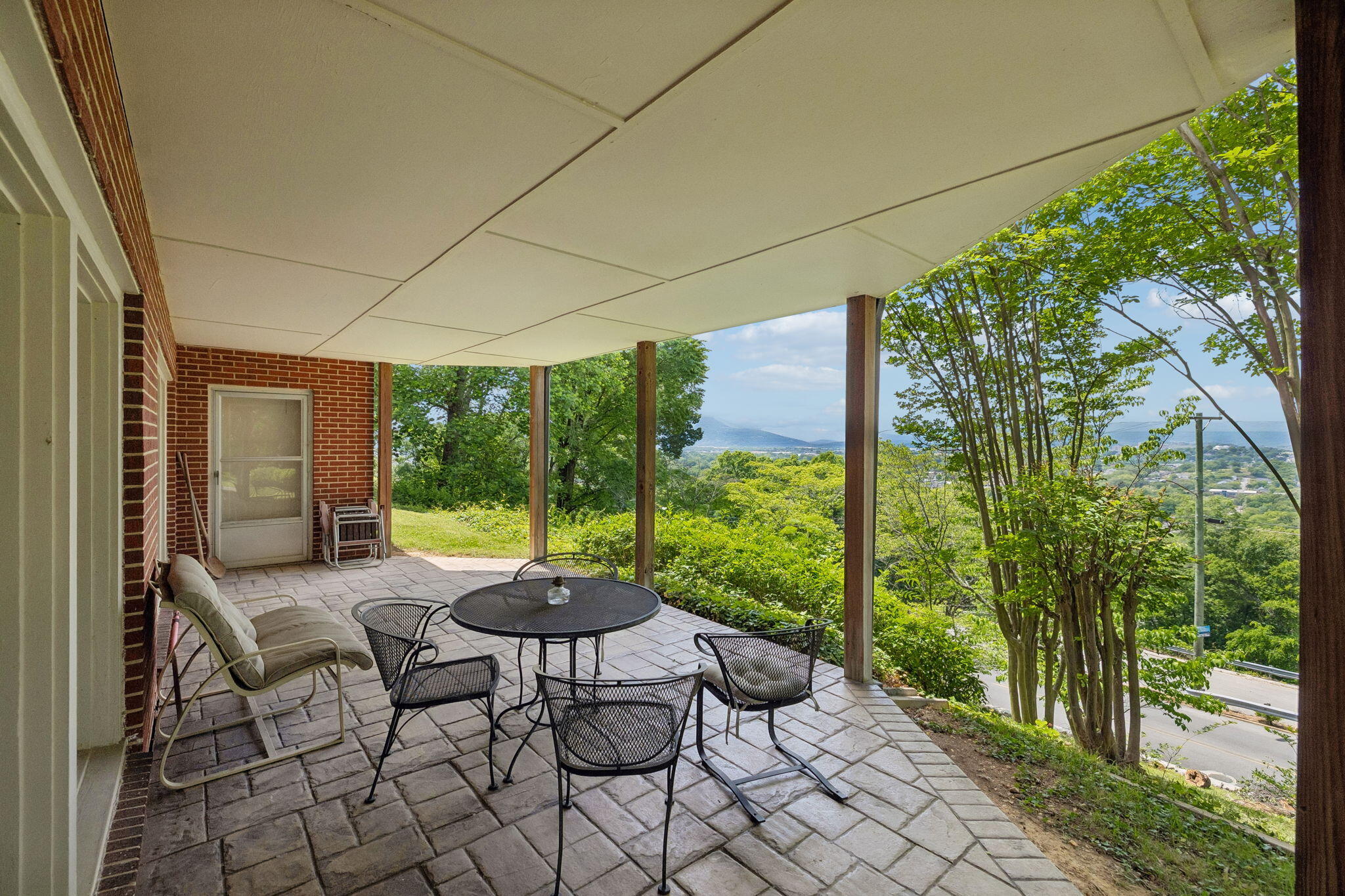 54 Shallowford Road Chattanooga, TN 37404 - Photo 30 of 38 58-54 Shallowford Rd - 058