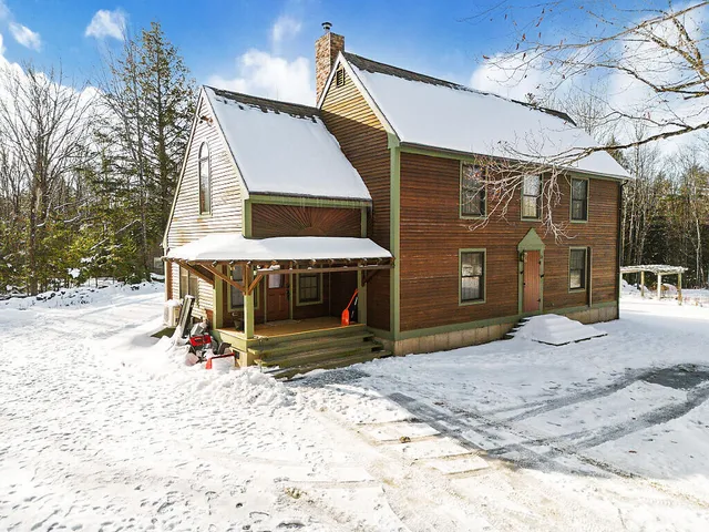 $625,000 | 214 Desert Pond Road, Mount Vernon, ME 04352