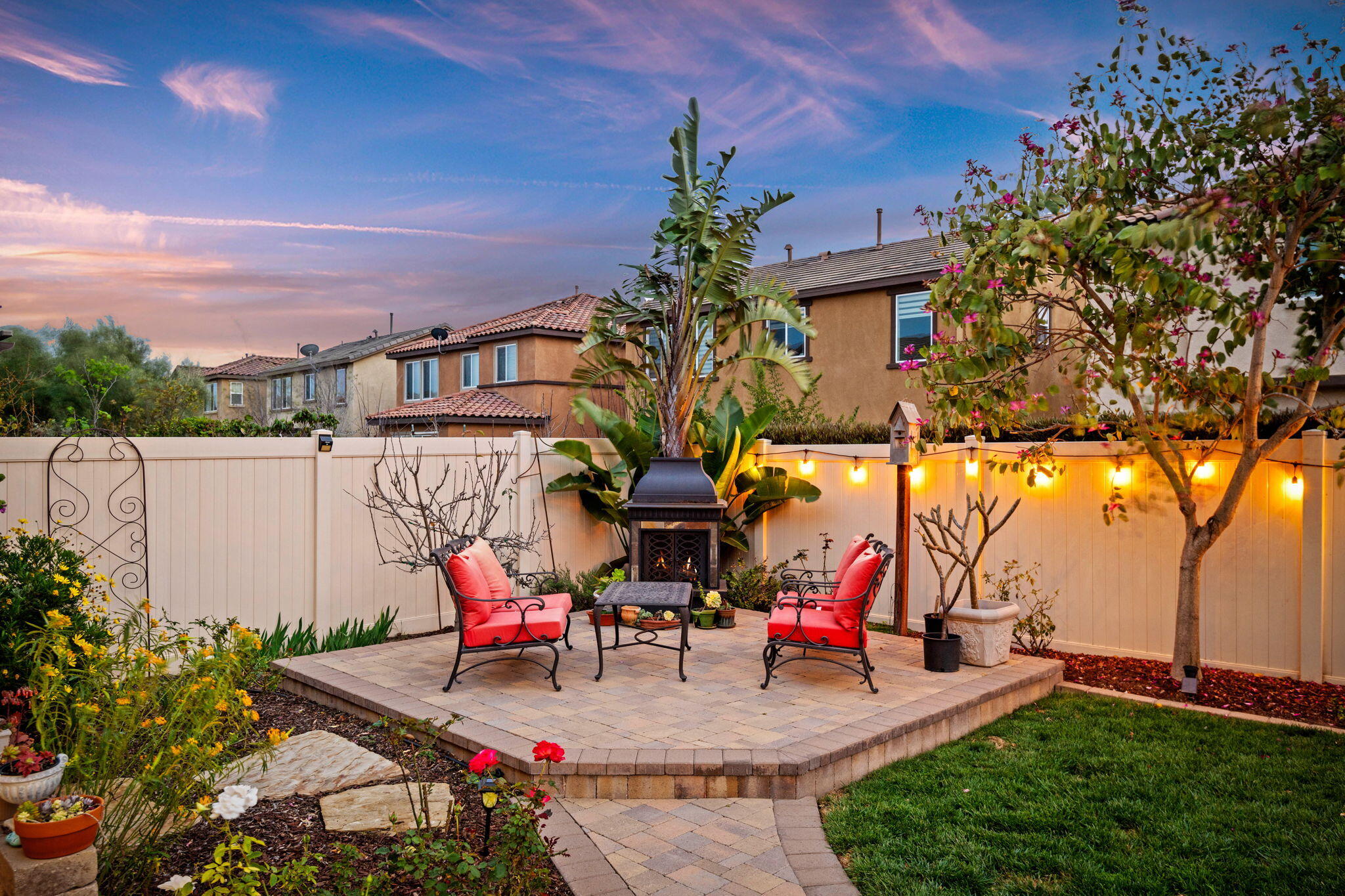 630 Whalen Way Oxnard, CA 93036 - Photo 19 of 36 Twilight Patio