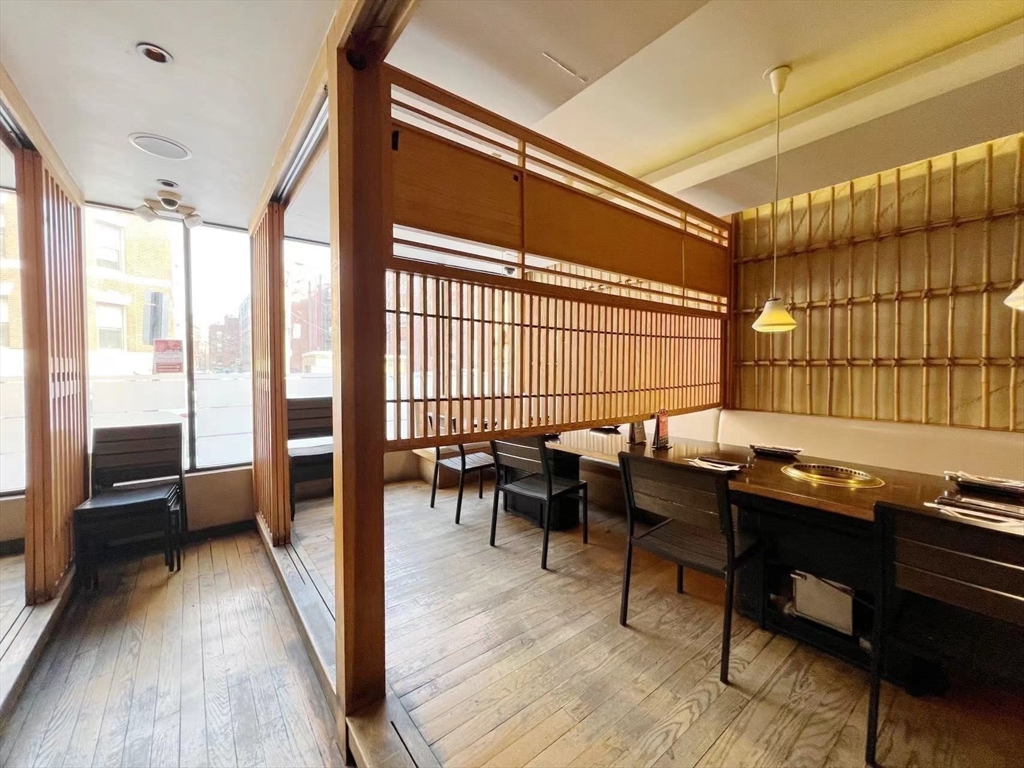 1002 Beacon Street Brookline, MA 02446 - Photo 14 of 18