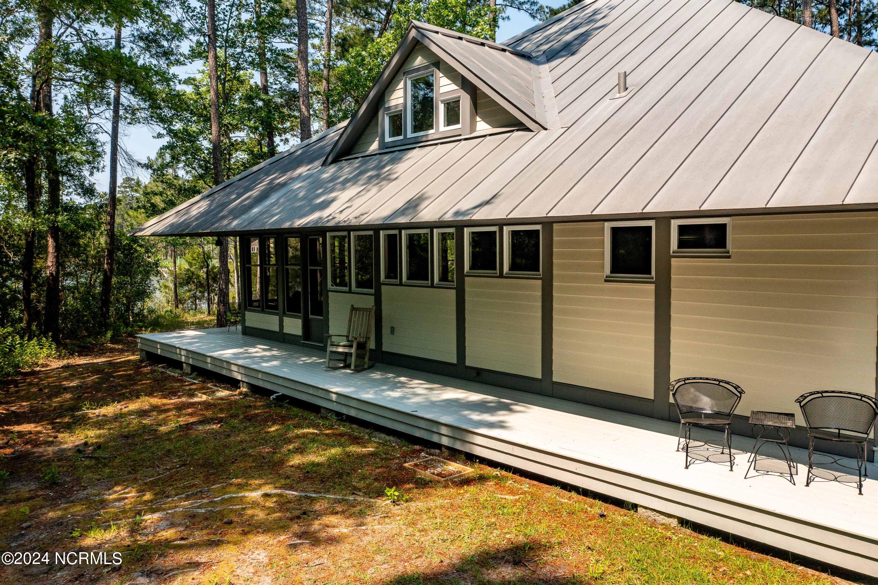 12 Orchard Point Road Oriental, NC 28571 - Photo 7 of 53 Exterior