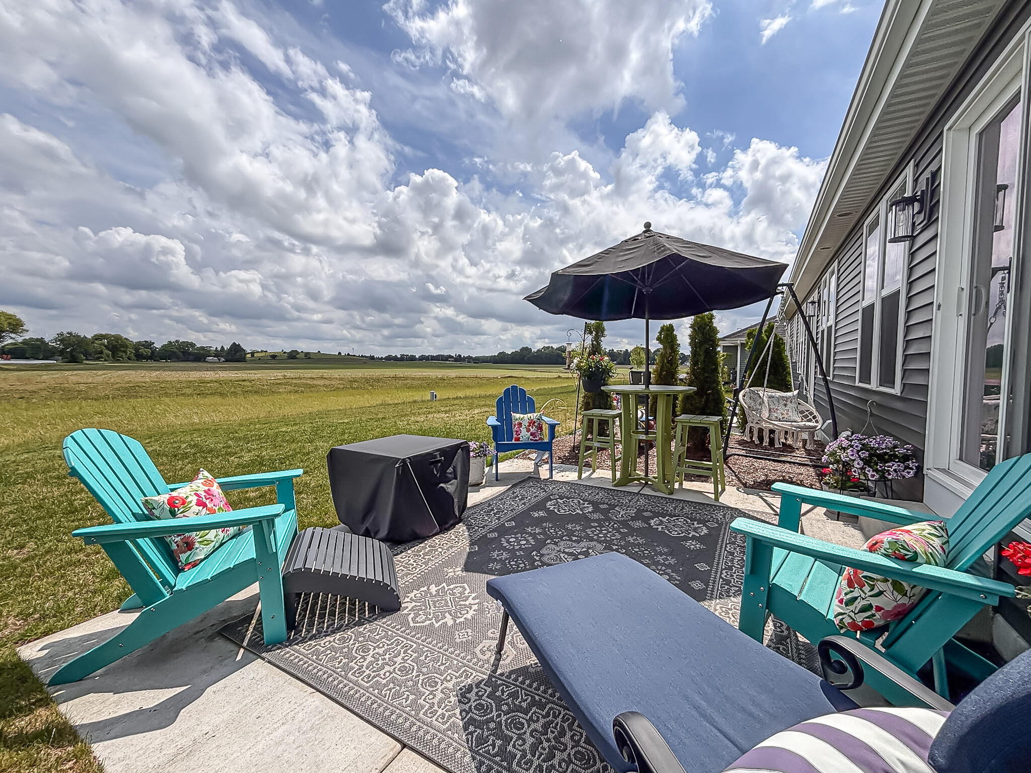 957 Elderberry Road Oconomowoc, WI 53066 - Photo 26 of 30 Patio