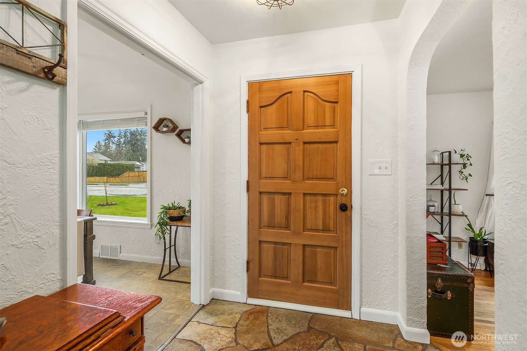 627 Madison Street Everett, WA 98203 - Photo 3 of 22