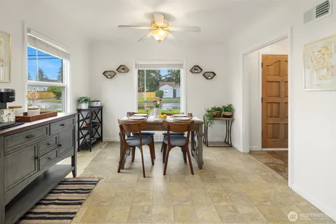 $525,000 | 627 Madison Street, Everett, WA 98203