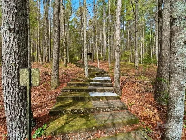 $17,995 | 6074 Plantation Pointe Drive, Granite Falls, NC 28630