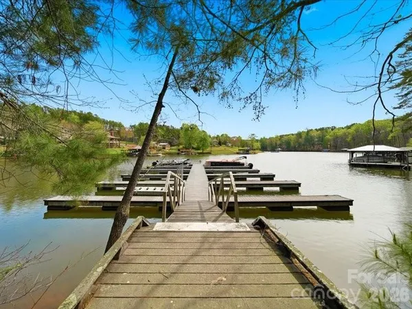 $17,995 | 6074 Plantation Pointe Drive, Granite Falls, NC 28630