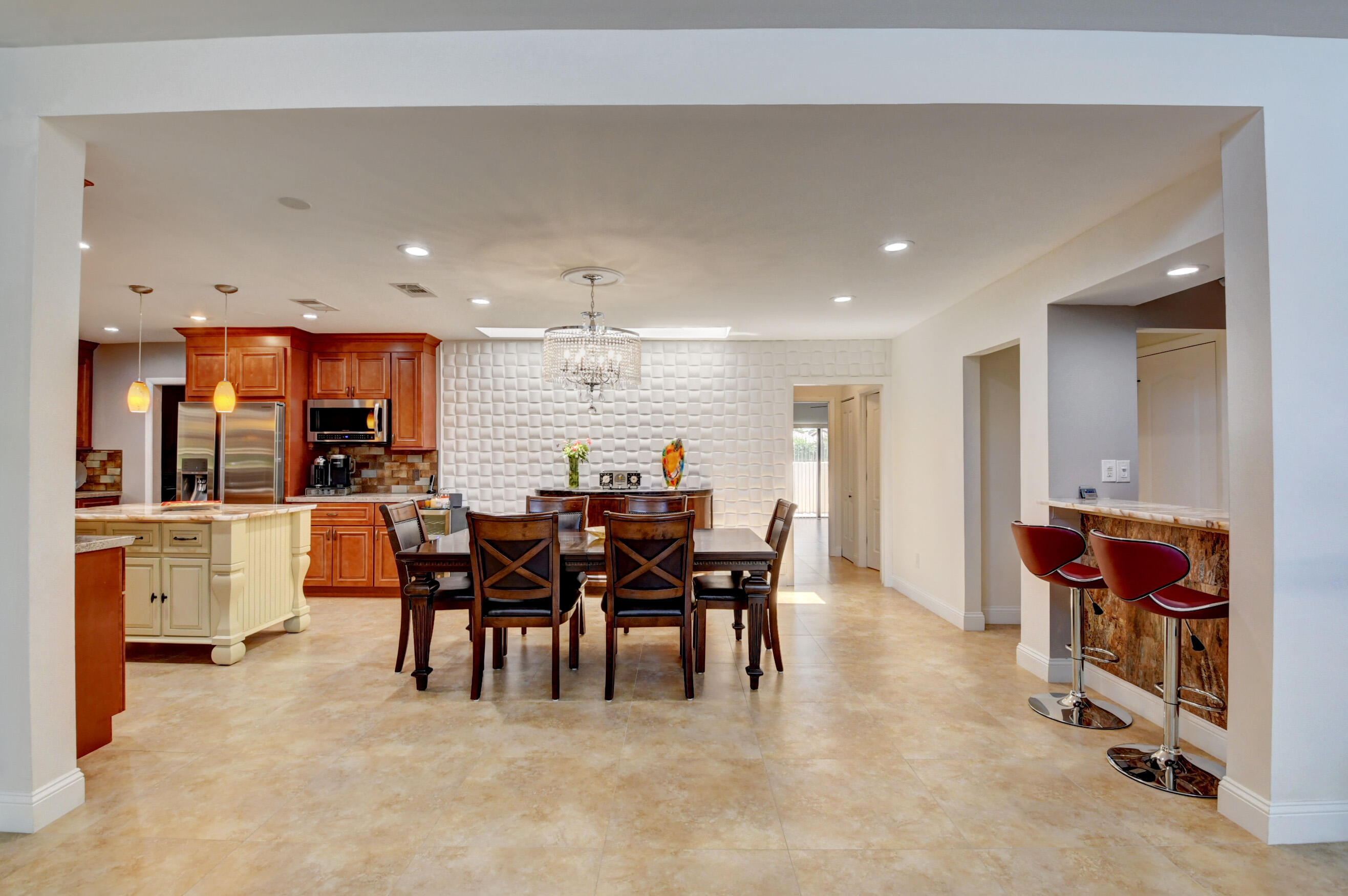 21933 Arriba Real, Unit 20B Boca Raton, FL 33433 - Photo 12 of 68 Dining/Kithen