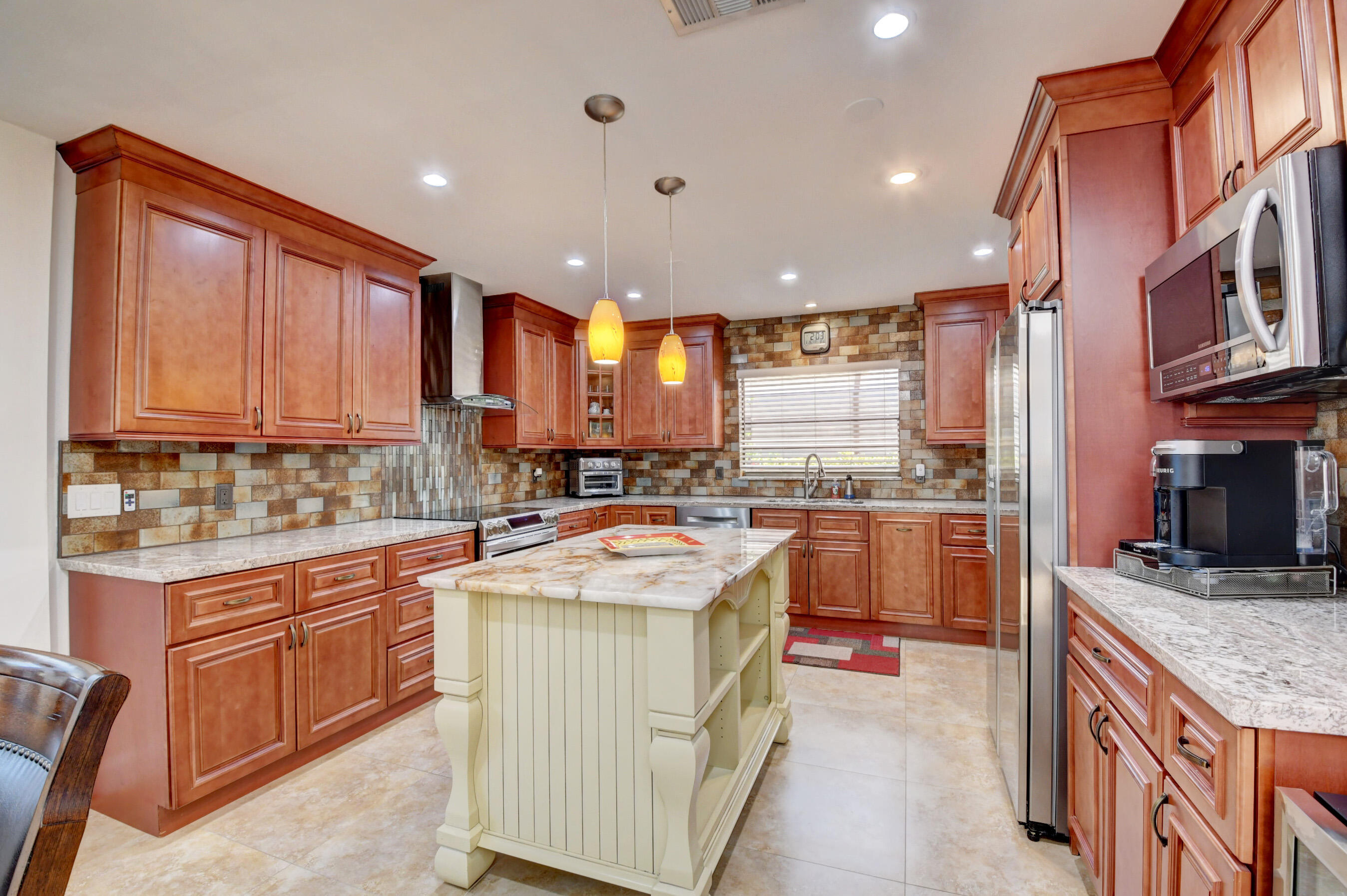21933 Arriba Real, Unit 20B Boca Raton, FL 33433 - Photo 17 of 68 Kitchen