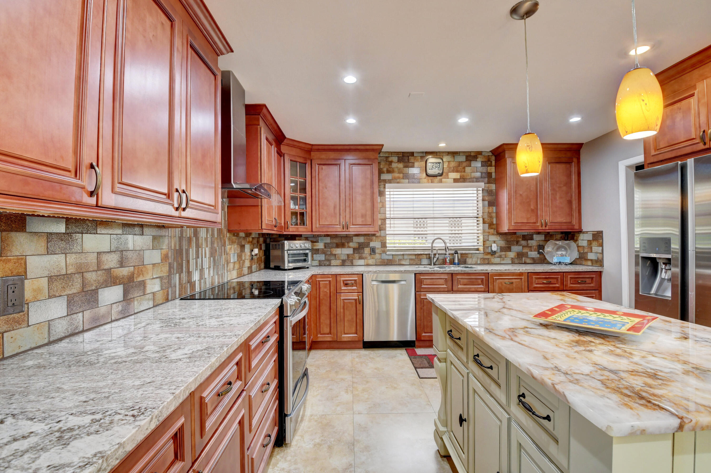 21933 Arriba Real, Unit 20B Boca Raton, FL 33433 - Photo 18 of 68 Kitchen