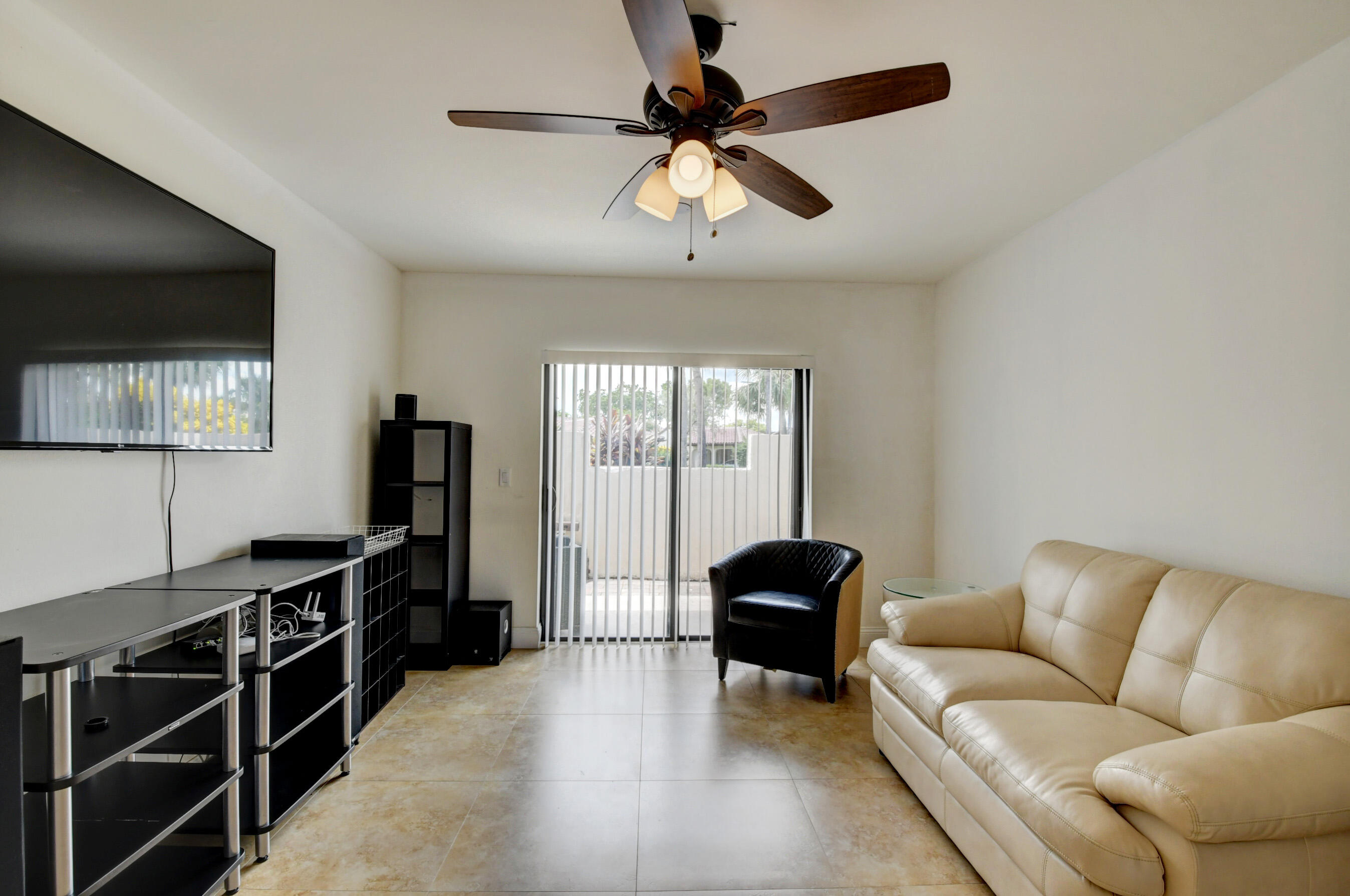 21933 Arriba Real, Unit 20B Boca Raton, FL 33433 - Photo 36 of 68 2nd bedroom