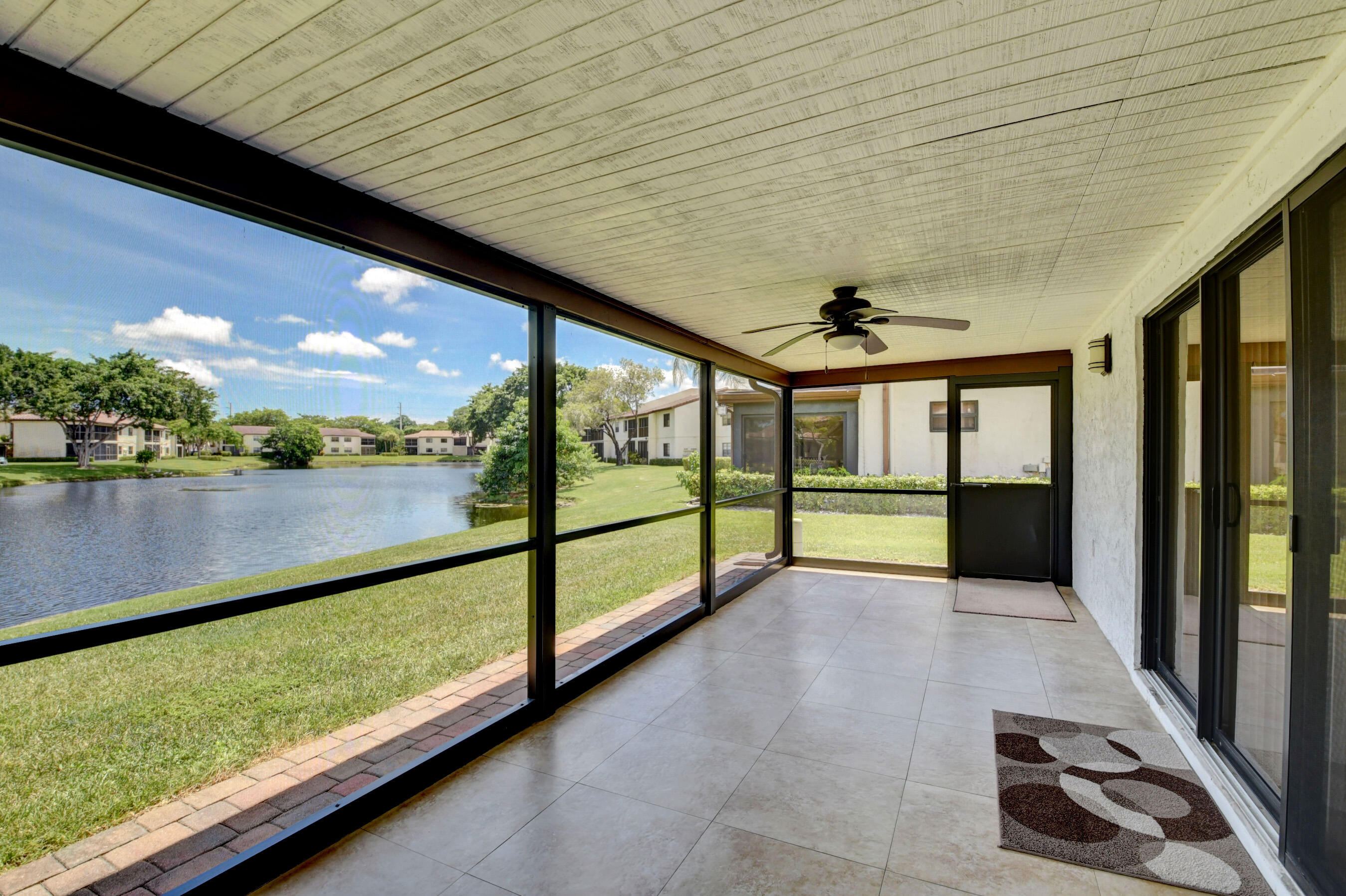 21933 Arriba Real, Unit 20B Boca Raton, FL 33433 - Photo 51 of 68 back patio