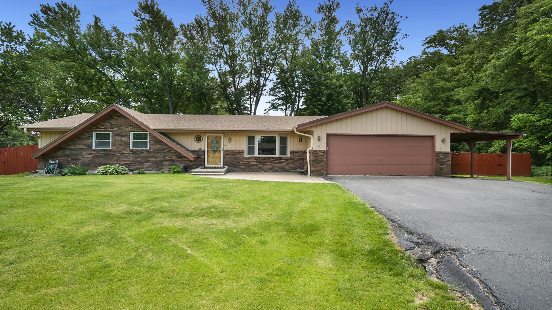 5751 Dover Road Rockford, IL 61109 - Photo 1 of 29 Gallery Image 1