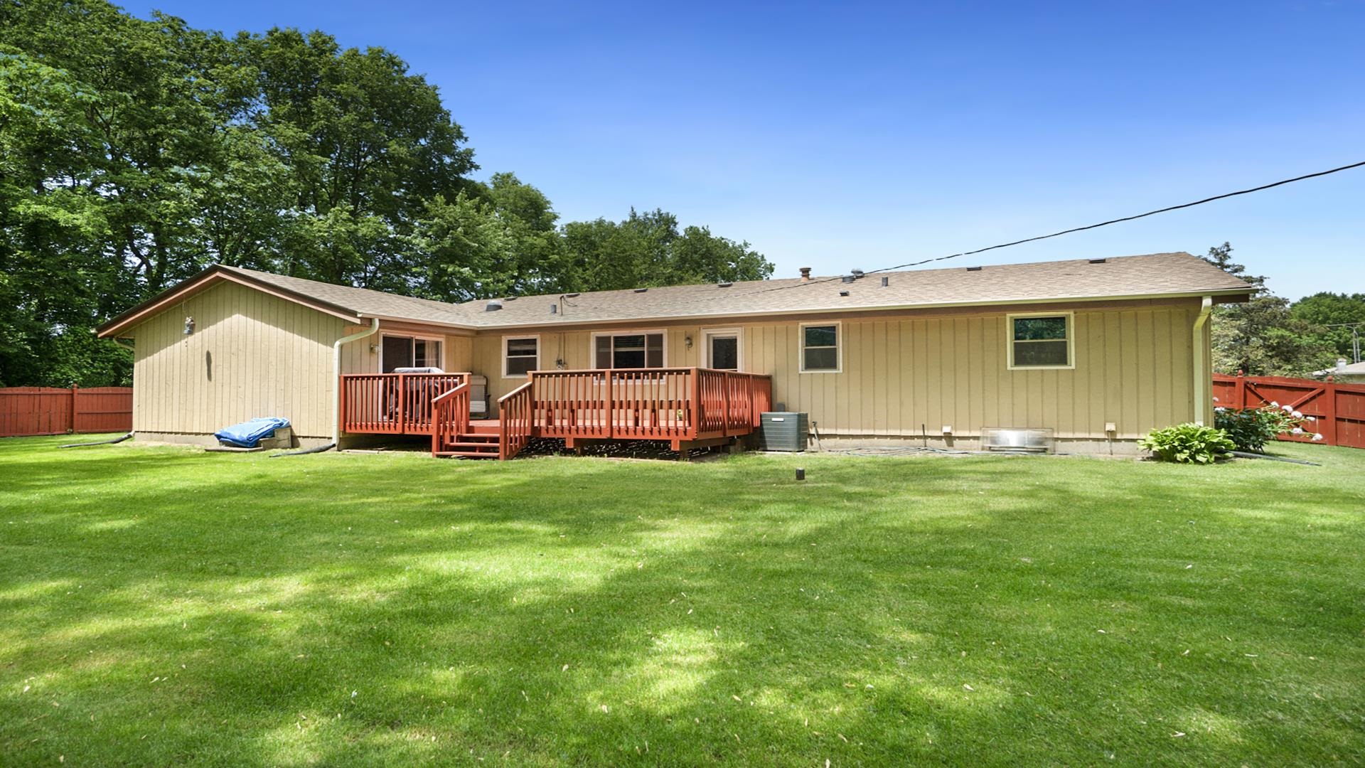 5751 Dover Road Rockford, IL 61109 - Photo 3 of 29 Gallery Image 3