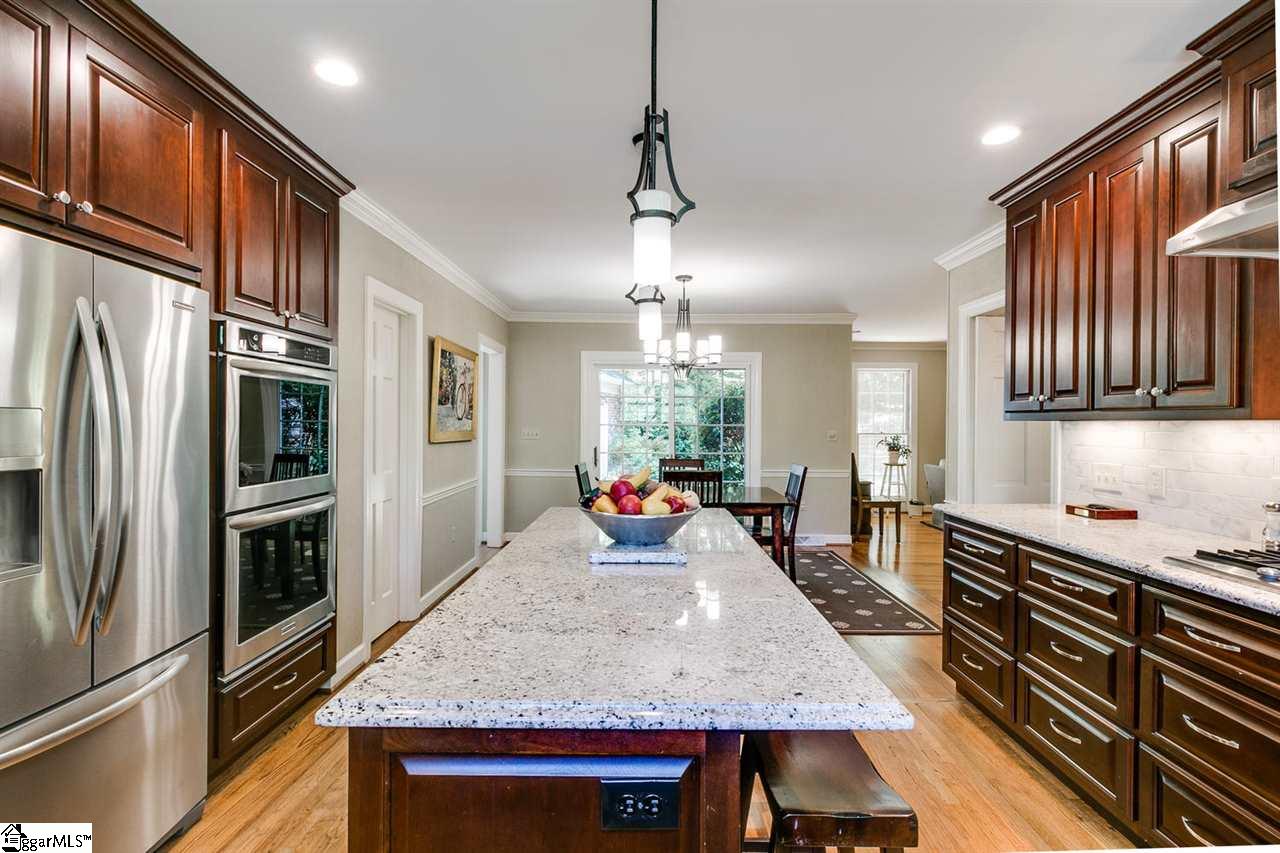 9 Rockingham Road Greenville, SC 29607 - Photo 12 of 36