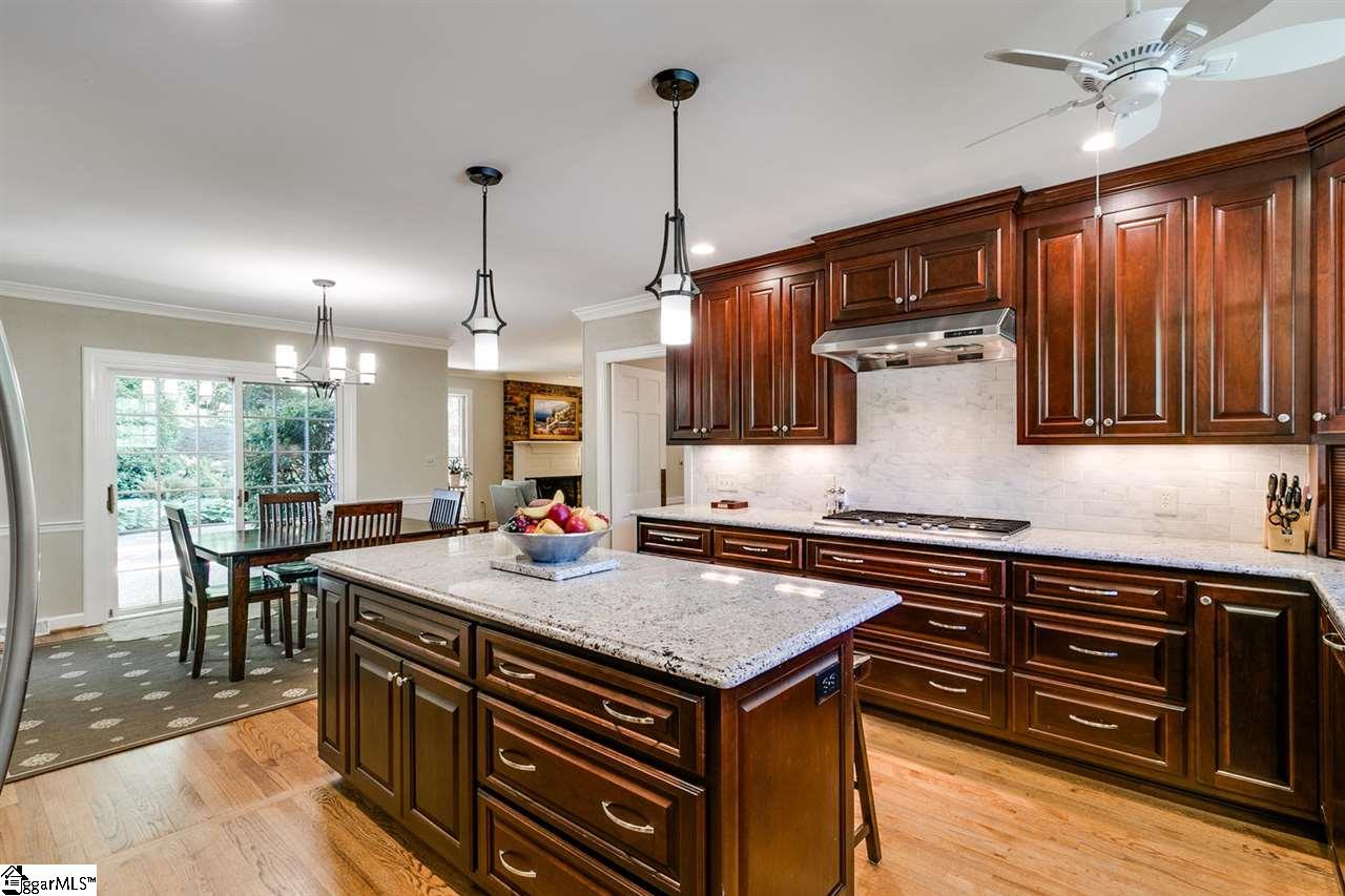 9 Rockingham Road Greenville, SC 29607 - Photo 13 of 36