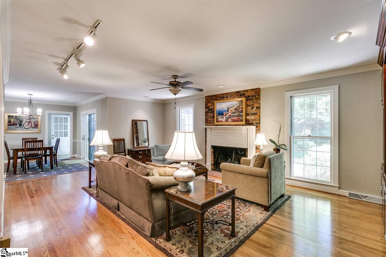 9 Rockingham Road Greenville, SC 29607 - Photo 15 of 36