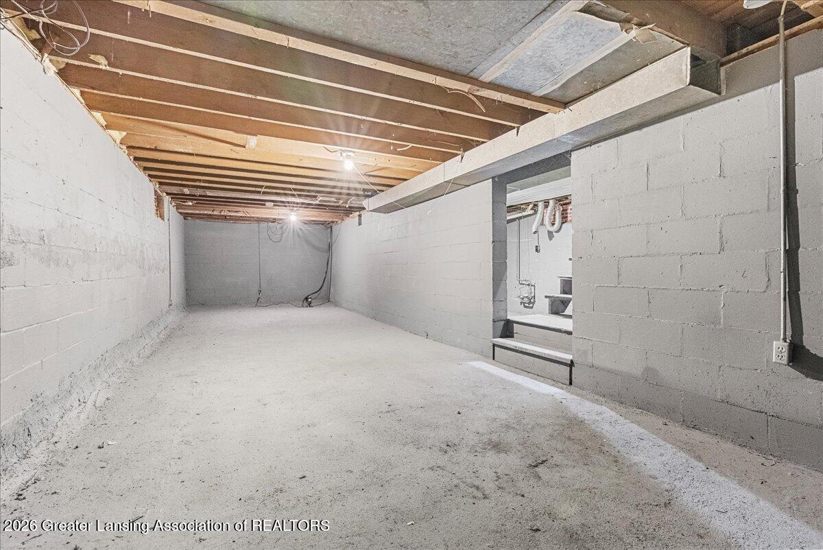 2000 West Jolly Road Lansing, MI 48910 - Photo 27 of 31 28-Media Jett - 18