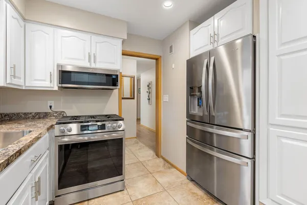 $359,900 | 307 21st Street Northwest, Austin, MN 55912