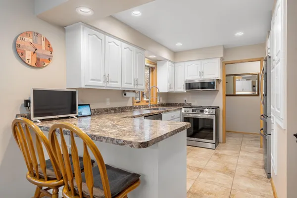 $359,900 | 307 21st Street Northwest, Austin, MN 55912