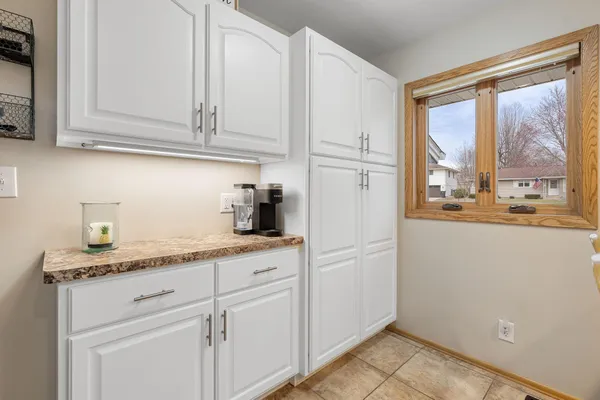 $359,900 | 307 21st Street Northwest, Austin, MN 55912