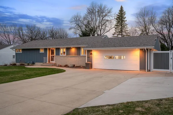 $359,900 | 307 21st Street Northwest, Austin, MN 55912