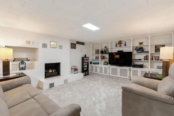 $359,900 | 307 21st Street Northwest, Austin, MN 55912