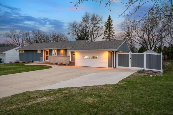 $359,900 | 307 21st Street Northwest, Austin, MN 55912