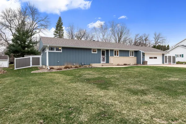 $359,900 | 307 21st Street Northwest, Austin, MN 55912