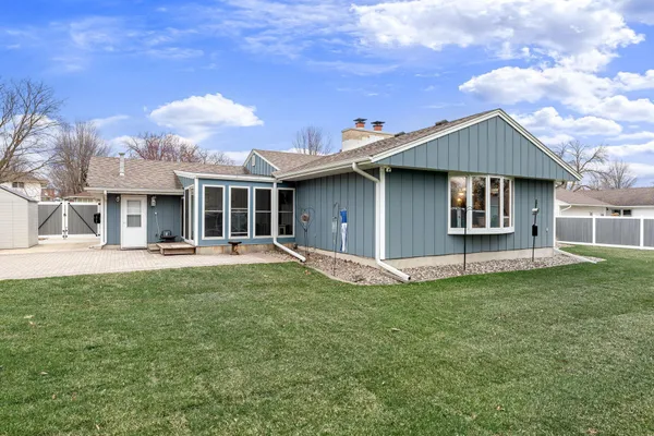 $359,900 | 307 21st Street Northwest, Austin, MN 55912