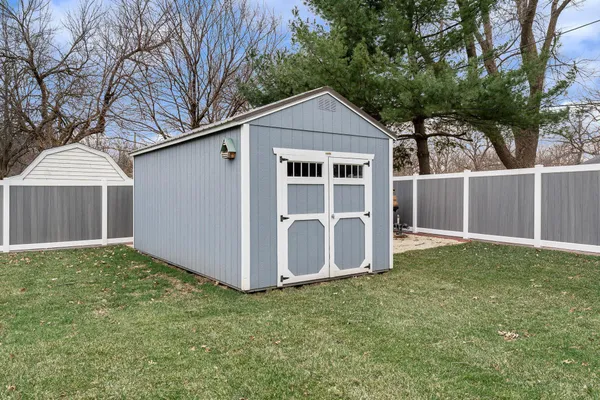$359,900 | 307 21st Street Northwest, Austin, MN 55912