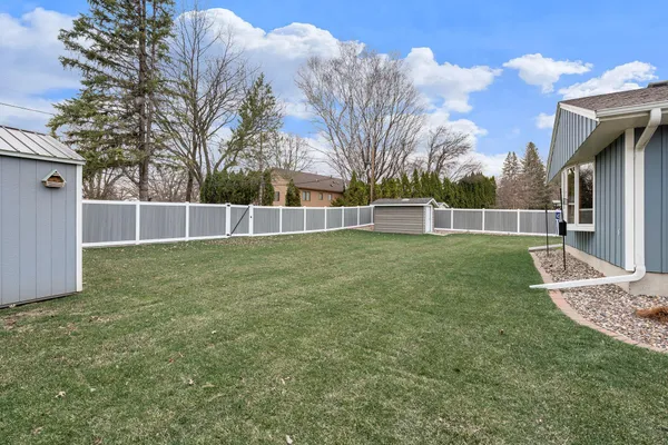 $359,900 | 307 21st Street Northwest, Austin, MN 55912