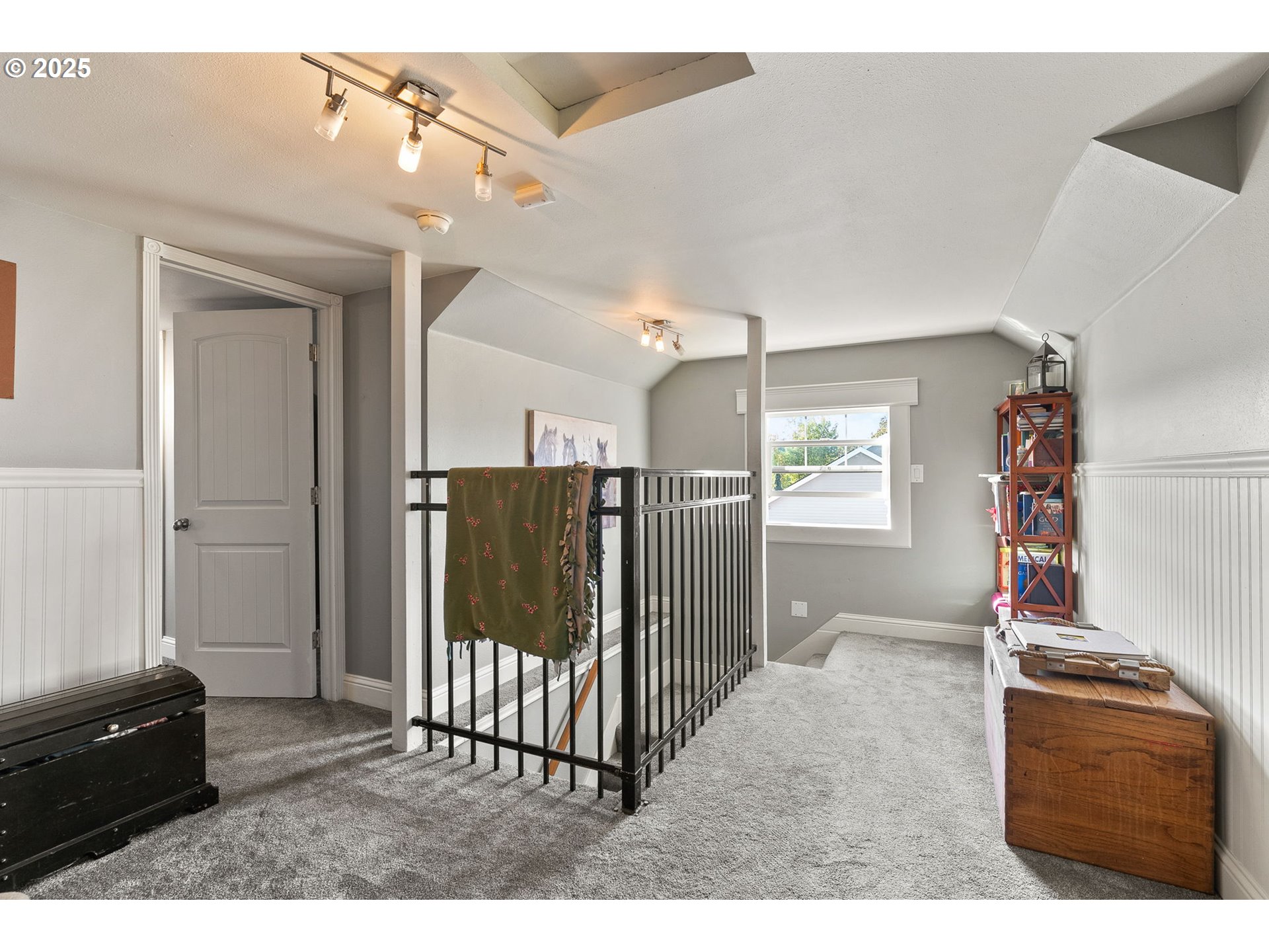 19149 South South End Road Oregon City, OR 97045 - Photo 18 of 29