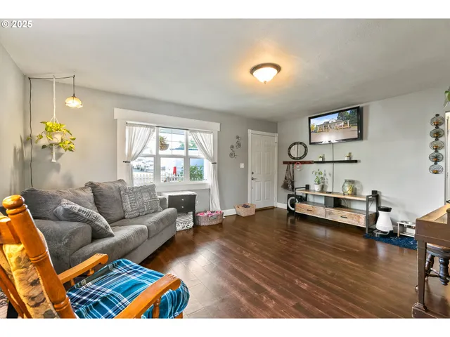 $499,900 | 19149 South South End Road, Oregon City, OR 97045