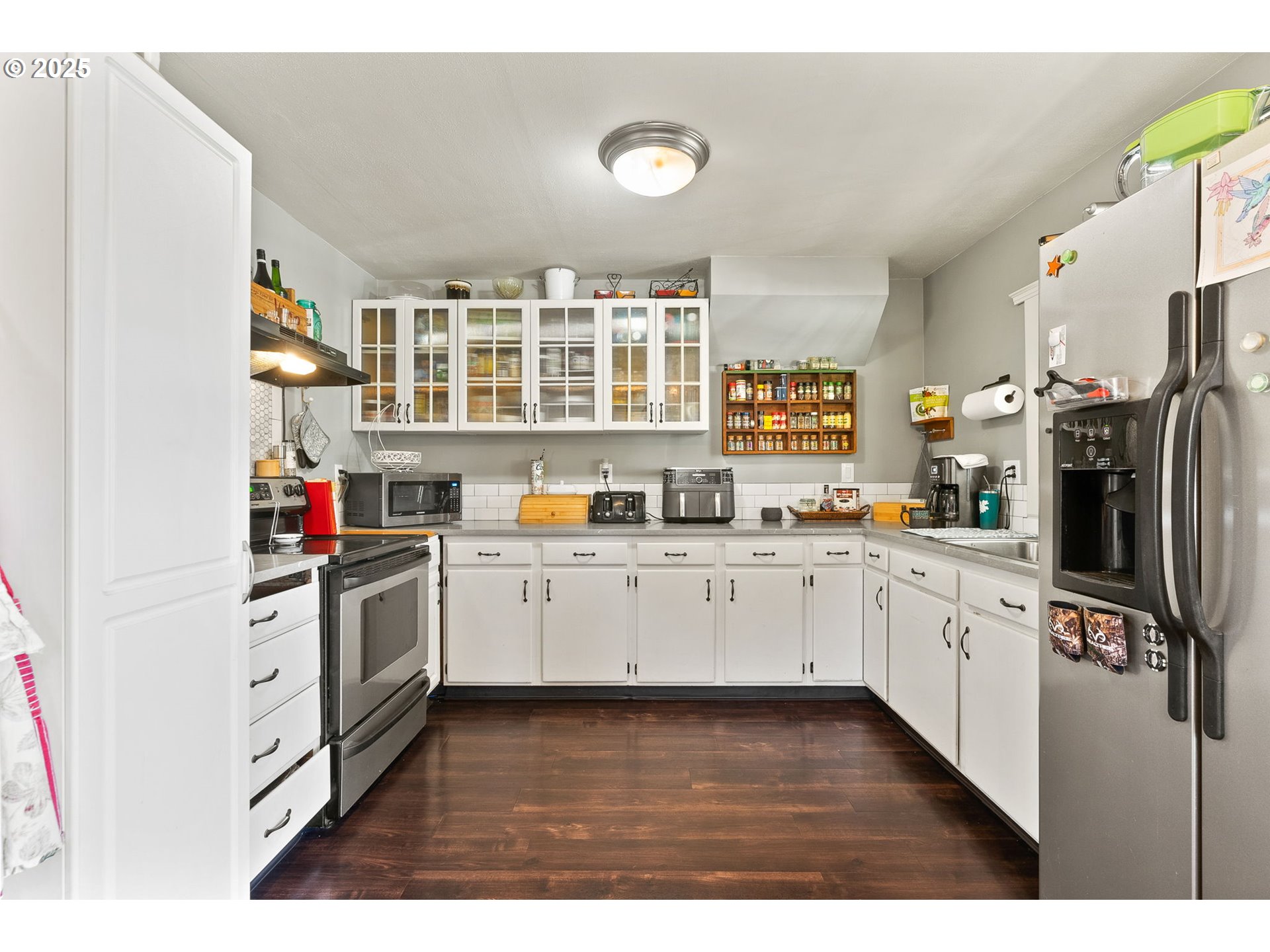 19149 South South End Road Oregon City, OR 97045 - Photo 9 of 29