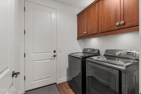 $884,000 | 10260 East White Feather Lane, Unit 1050, Scottsdale, AZ 85262