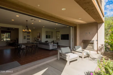 $884,000 | 10260 East White Feather Lane, Unit 1050, Scottsdale, AZ 85262