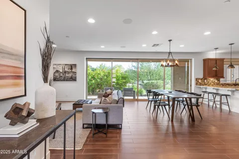 $884,000 | 10260 East White Feather Lane, Unit 1050, Scottsdale, AZ 85262