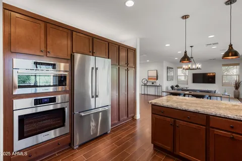 $884,000 | 10260 East White Feather Lane, Unit 1050, Scottsdale, AZ 85262