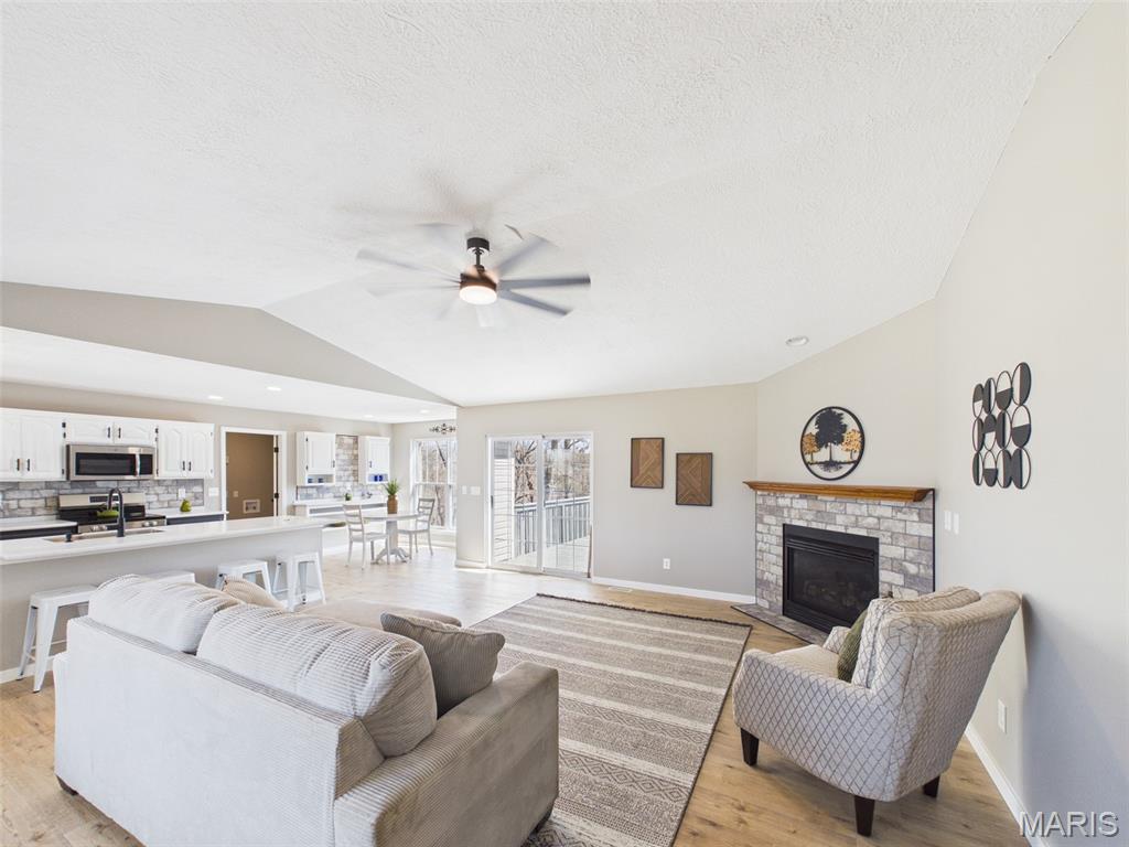 16860 Lensman Road St. Robert, MO 65584 - Photo 6 of 23