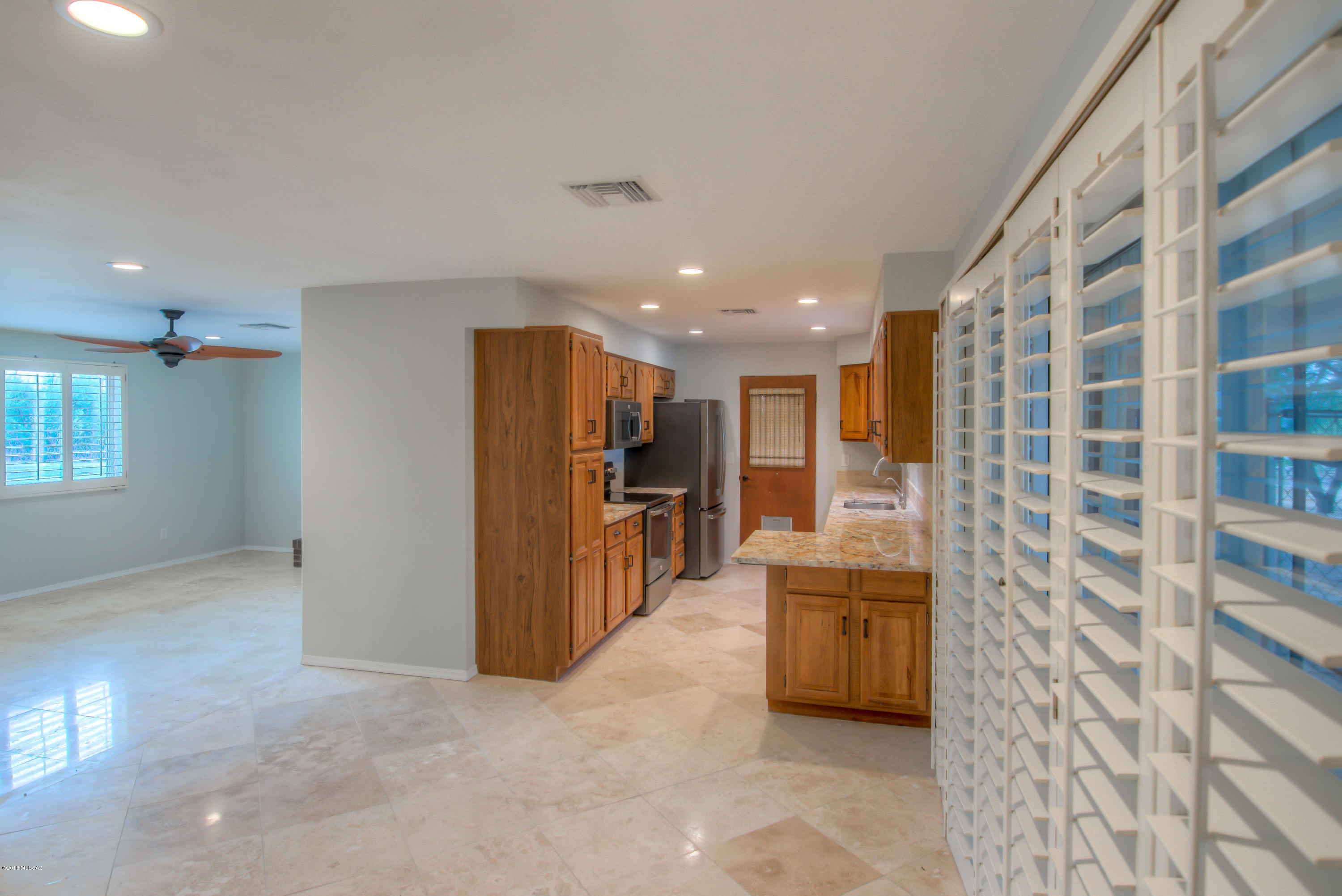 870 West Roller Coaster Road Tucson, AZ 85704 - Photo 14 of 39 Gallery Image 14