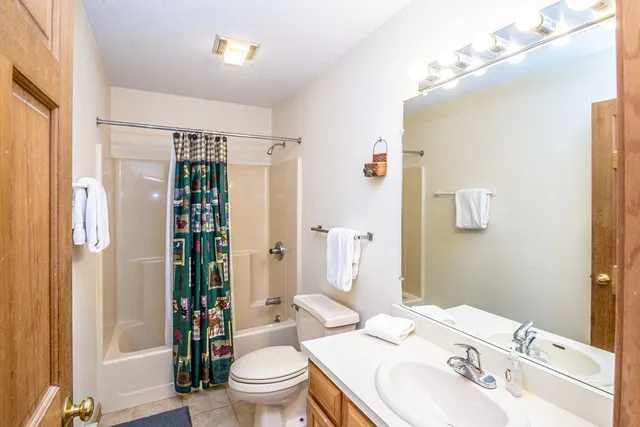 $419,000 | 22 Eagle Rdg Condo Road, Unit 22, Bartlett, NH 03845