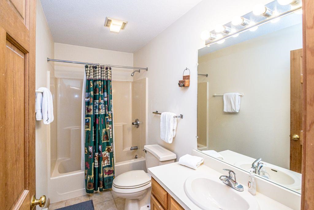 22 Eagle Rdg Condo Road, Unit 22 Bartlett, NH 03845 - Photo 14 of 35