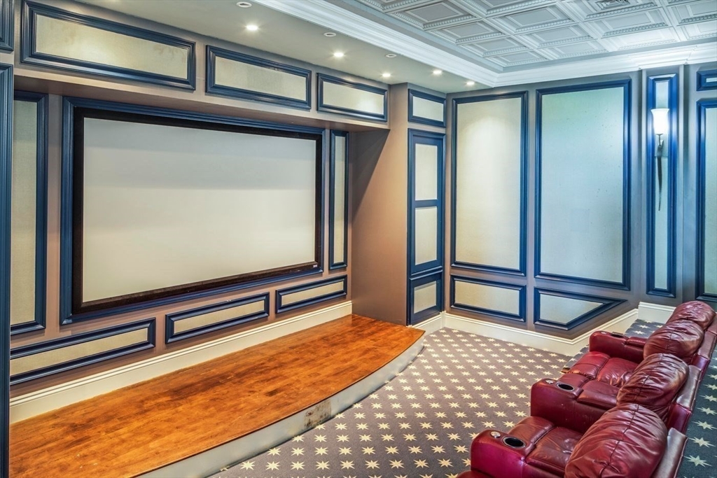 76 Paine Avenue Beverly, MA 01965 - Photo 34 of 41 a outdoor living space with furniture