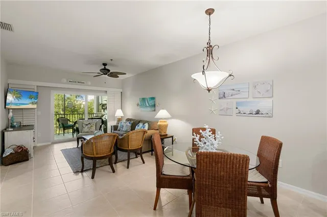 $2,950 | 140 Palm Street, Unit 305, Marco Island, FL 34145